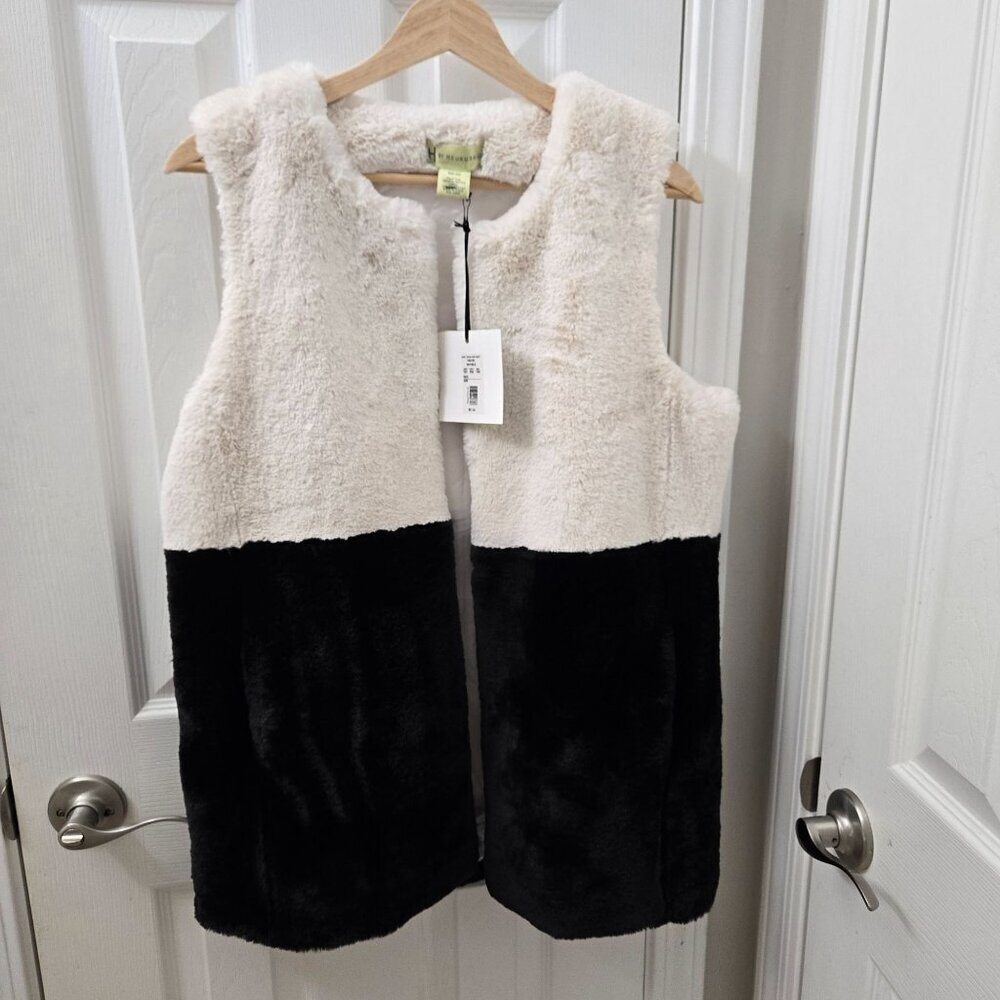 Heurueh faux fur vest Womens S/M Black‎ White Colorblock Soft Cozy Mobwife New